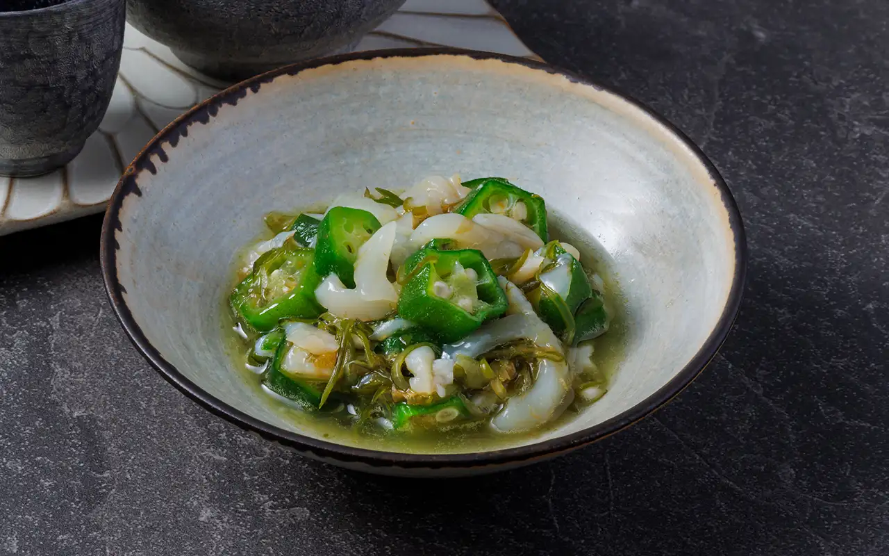 イカとオクラのめかぶ和え